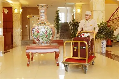 Hotel Golden Hạ Long