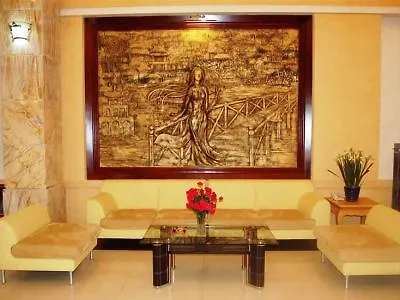 Hotel Golden Hạ Long